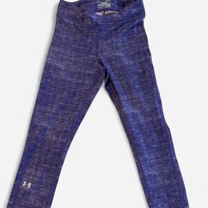 Under armor Heat Gear compression leggings.  Size small, purple